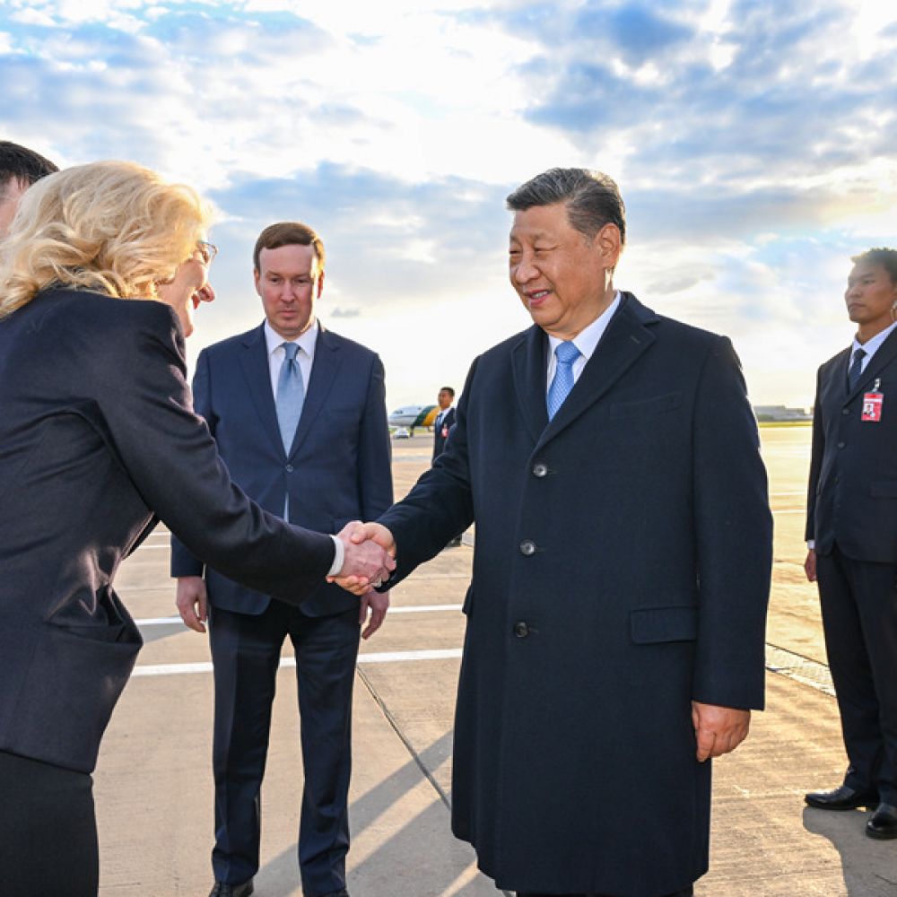 习近平抵达莫斯科对俄罗斯进行国事访问并出席纪念苏联伟大卫国战争胜利80周年庆典