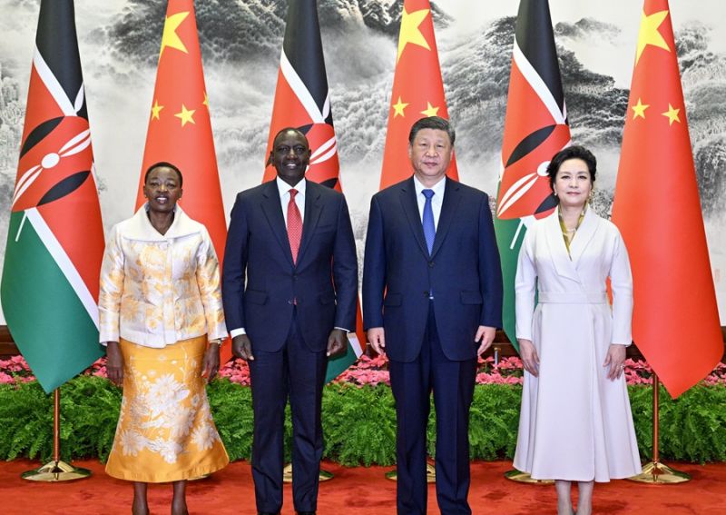 习近平同肯尼亚总统鲁托会谈