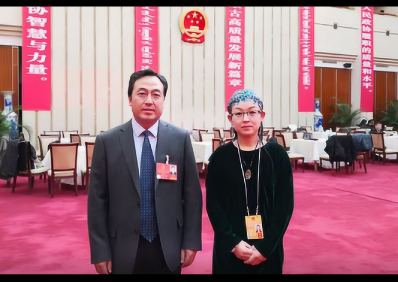 内蒙古两会：人大代表太仆寺旗旗长胡成东—2019年精准精细扶贫保质保量完成